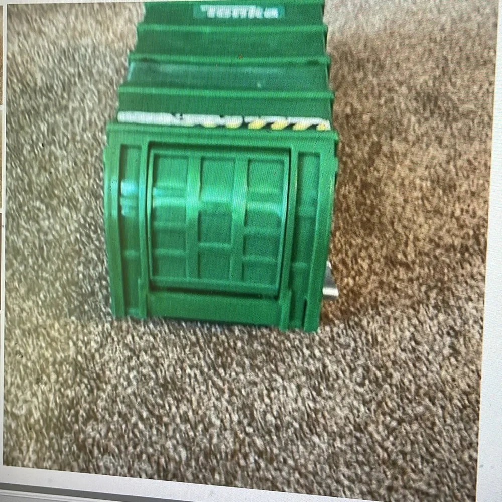 Tonka metro sanitation department green trash truck